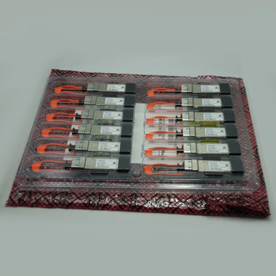 Finisar FTL410QD4C 40GBASE-SR4 / 10GBASE-SR 300m QSFP+ Gen4 Breakout To 10GBASE-SR Ethernet