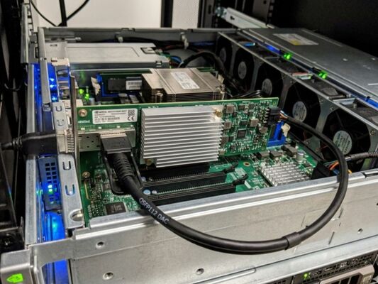 Mellanox MCX75310AAS-NEAT ConnectX-7 400Gb/s NDR InfiniBand Single Port OSFP PCIe 5.0 x16 Network Card for AI Server
